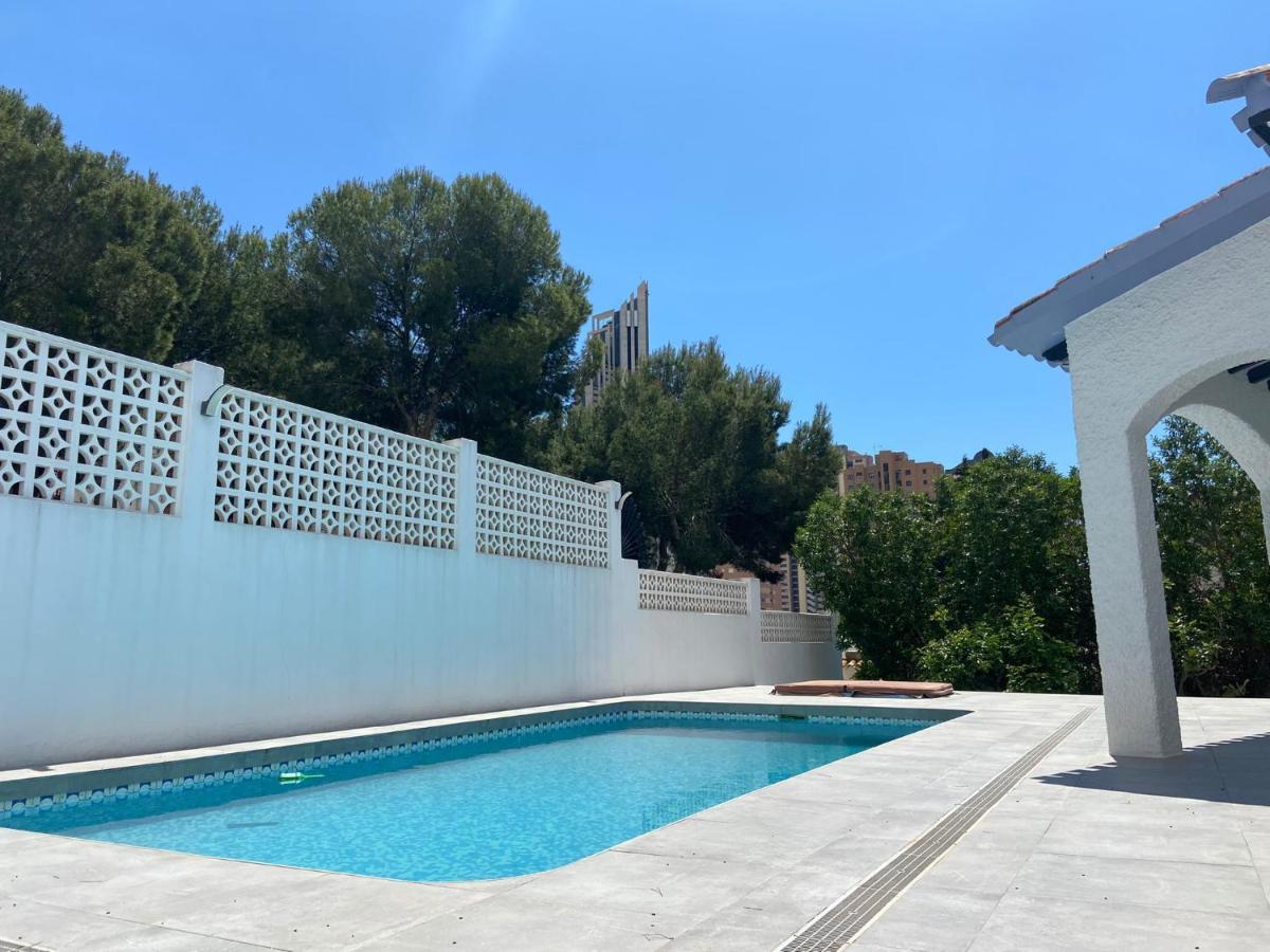 Villa Con Piscina A Un Paso De La Playa 베니돔 외부 사진