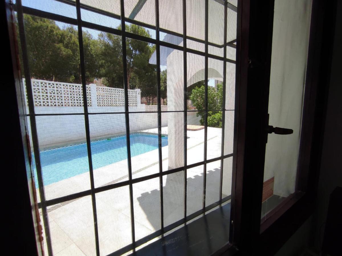 Villa Con Piscina A Un Paso De La Playa 베니돔 외부 사진