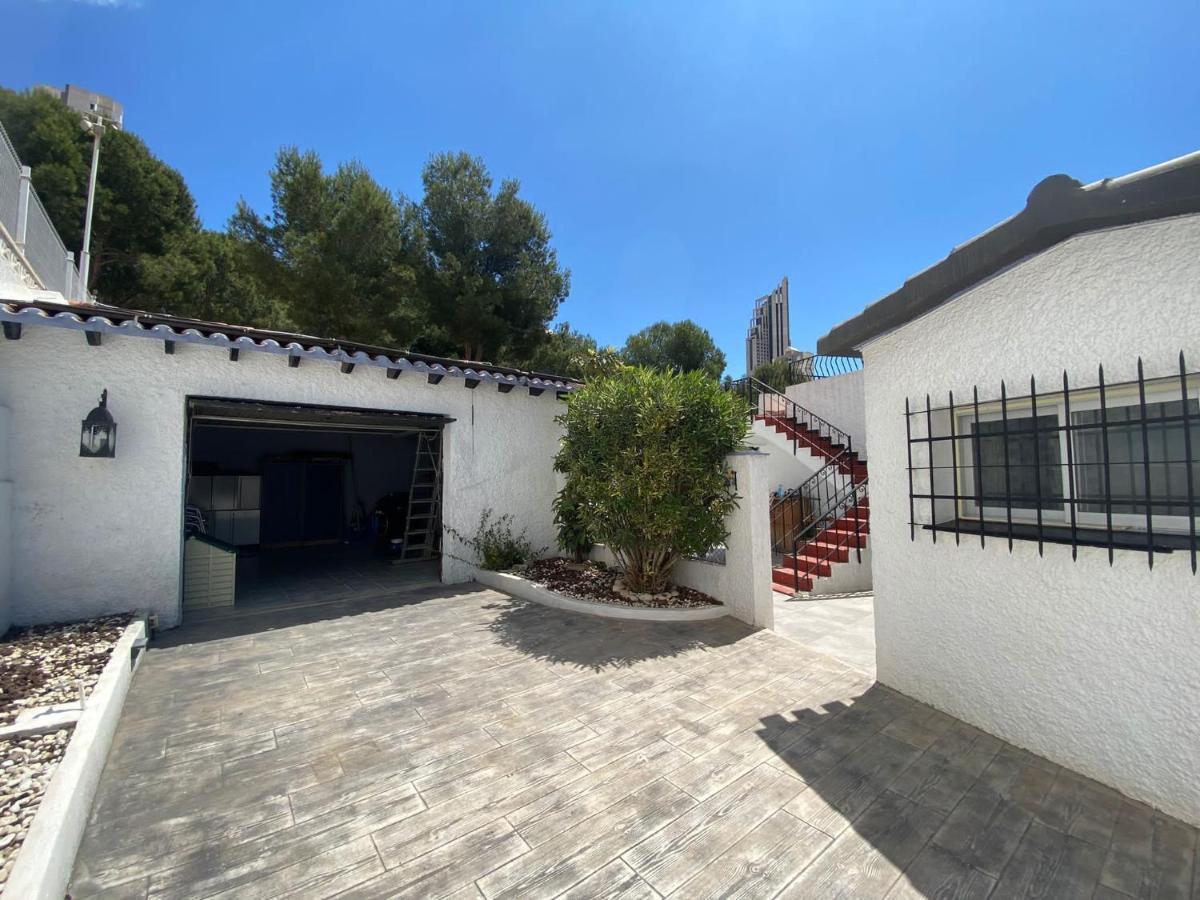 Villa Con Piscina A Un Paso De La Playa 베니돔 외부 사진