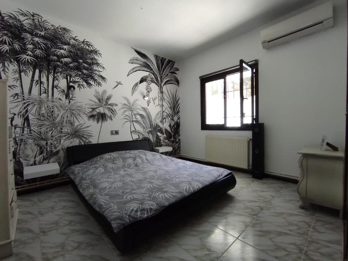 Villa Con Piscina A Un Paso De La Playa 베니돔 외부 사진